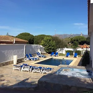 Y Kai - Adults Only Apartamento Marbella